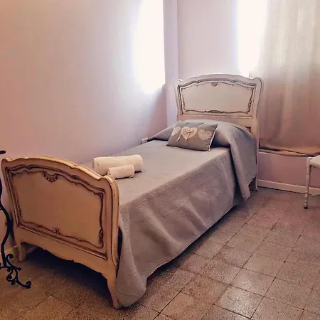 La Dimora Porto Economy